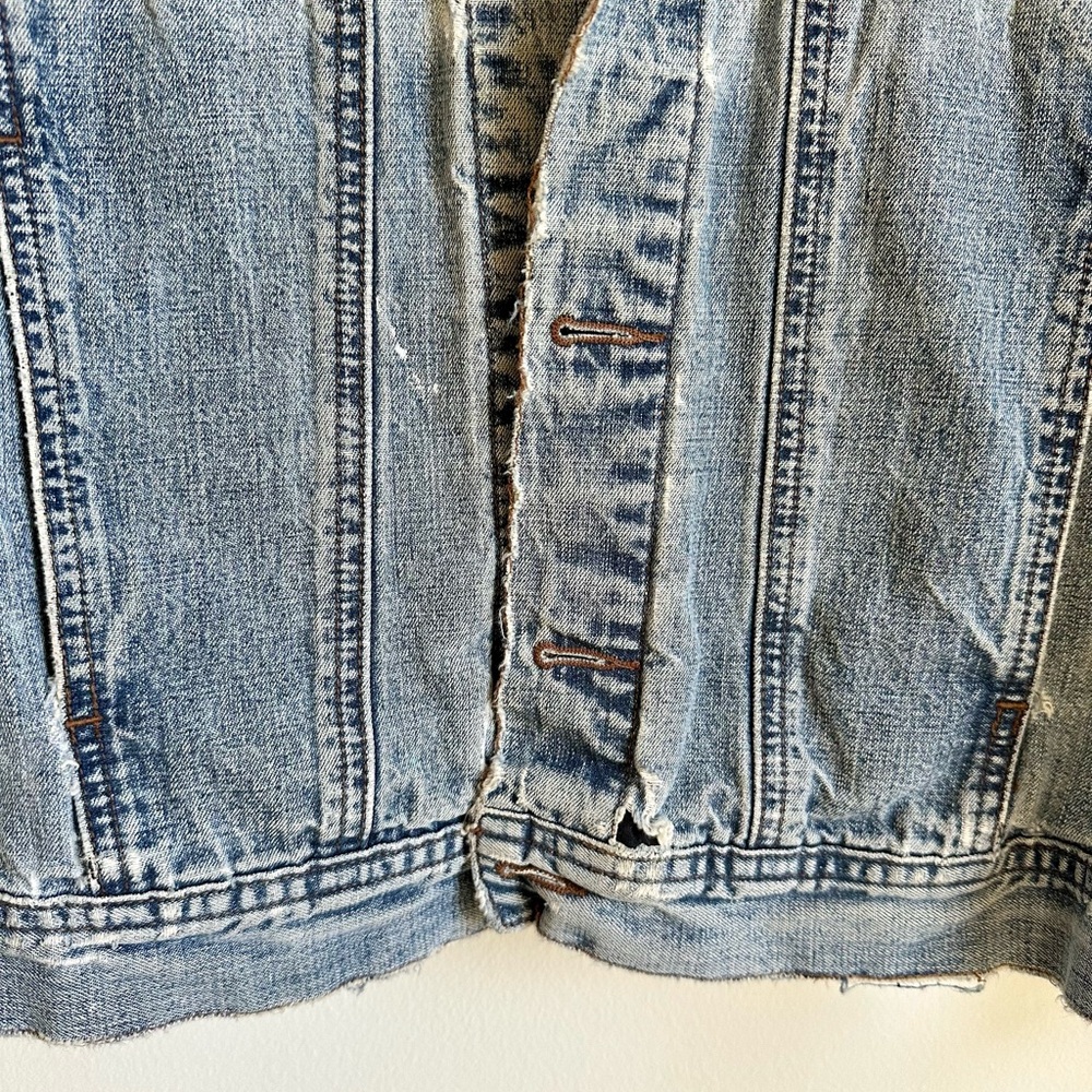 90s Calvin Klein Denim Jean Jacket - Picture 4 of 8